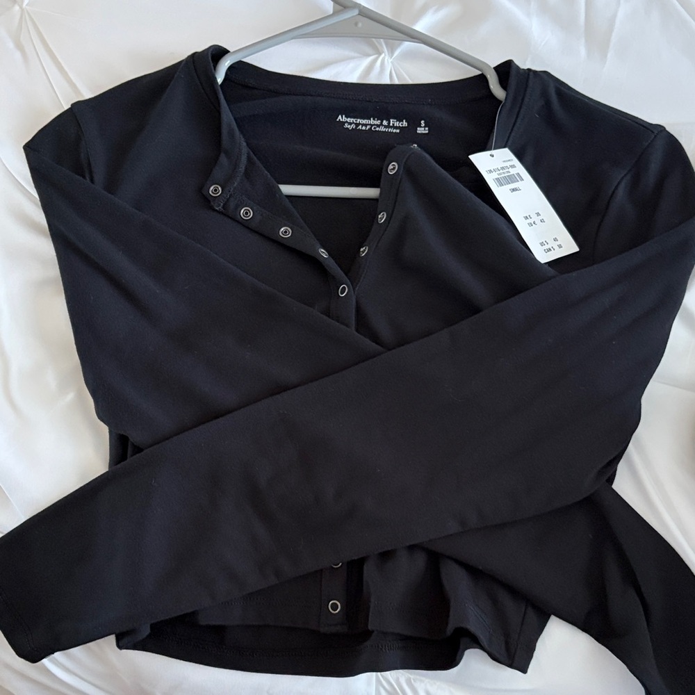 Cropped Abercrombie long sleeve
